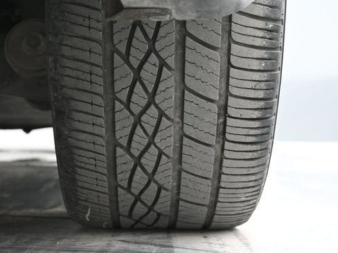 Used 2018 Kia Cadenza Technology image 18