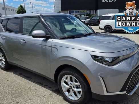 Certified 2025 Kia Soul LX w/ LX Technology Package FWD image 1