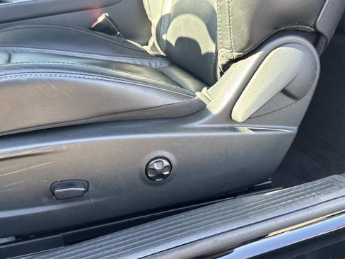 Used 2015 Dodge Challenger SXT Plus image 16