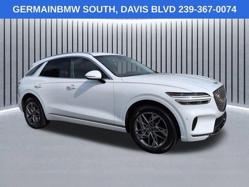 Used 2023 Genesis GV70 2.5T w/ Advanced Package AWD/4WD image 3