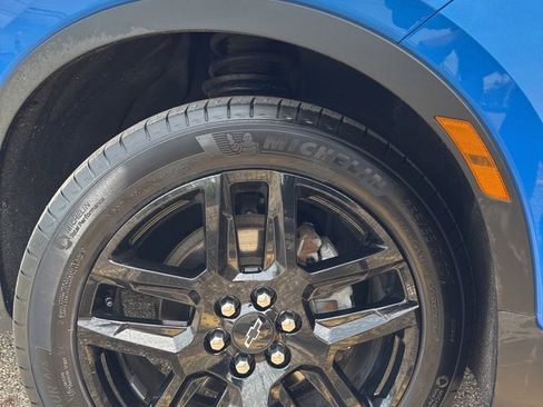 Used 2024 Chevrolet Blazer LT FWD image 3