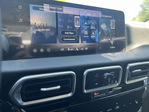 New 2026 Nissan Sentra SR image 5