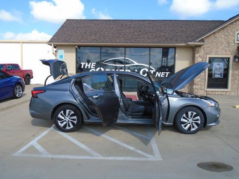 Used 2021 Nissan Altima 2.5 S FWD image 21
