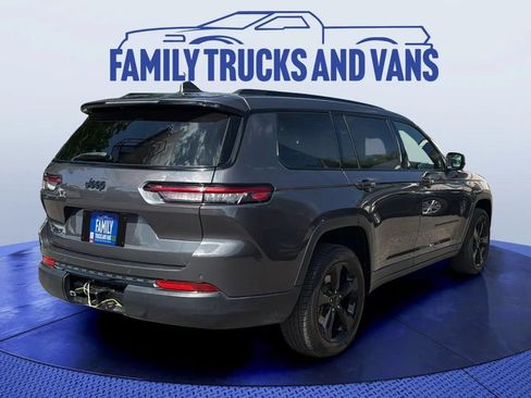 Used 2023 Jeep Grand Cherokee L Laredo AWD/4WD image 5