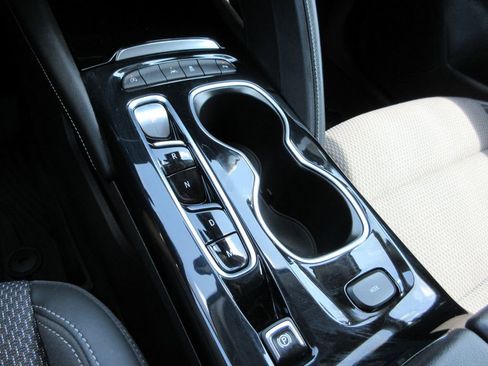 Certified 2023 Buick Envision Preferred FWD image 29