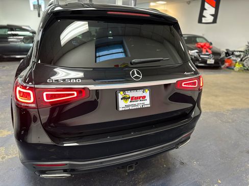 Used 2021 Mercedes-Benz GLS 580 4MATIC image 8