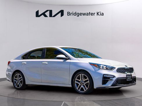 Used 2019 Kia Forte EX FWD image 2