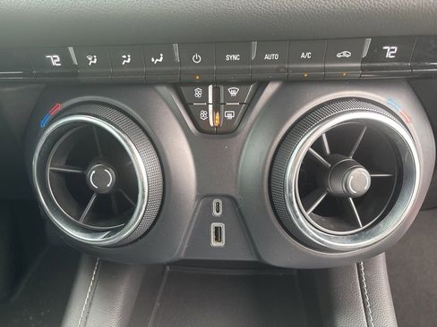 Used 2023 Chevrolet Blazer LT image 31