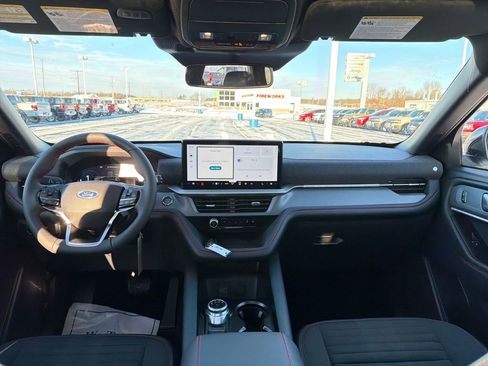 New 2026 Ford Explorer ST-Line w/ ST-Line Street Pack image 12