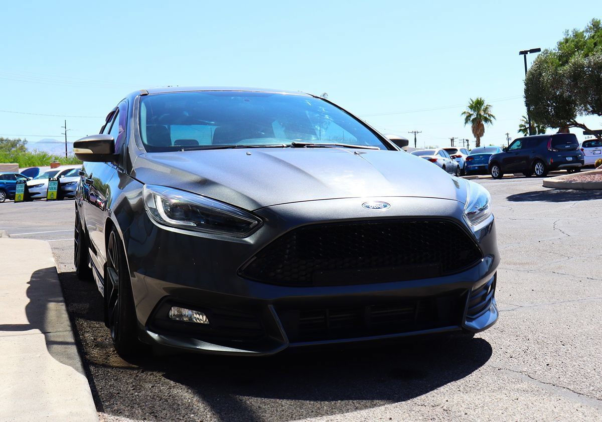 Used 2018 Ford Focus ST FWD image 18