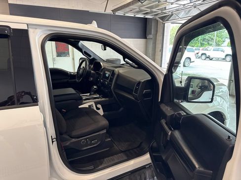 Used 2018 Ford F150 XLT w/ Equipment Group 302A Luxury AWD/4WD image 14