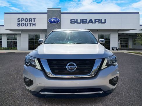 Used 2019 Nissan Pathfinder SV image 9