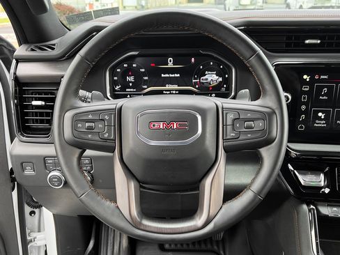 Used 2024 GMC Sierra 1500 AT4 image 23