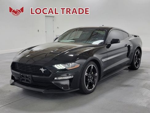 Used 2020 Ford Mustang GT Premium w/ Equipment Group 401A RWD image 4