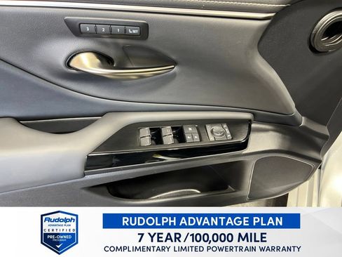 Used 2025 Lexus ES 300h w/ Premium Package FWD image 12