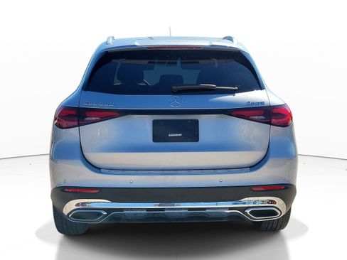 Used 2023 Mercedes-Benz GLC 300 4MATIC image 5