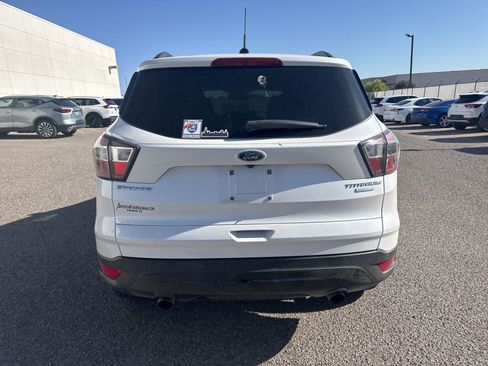 Used 2017 Ford Escape Titanium FWD image 4