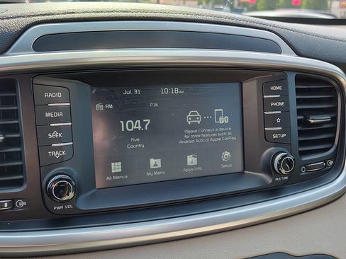 Used 2020 Kia Sorento LX w/ LX I4 Convenience Package AWD/4WD image 17