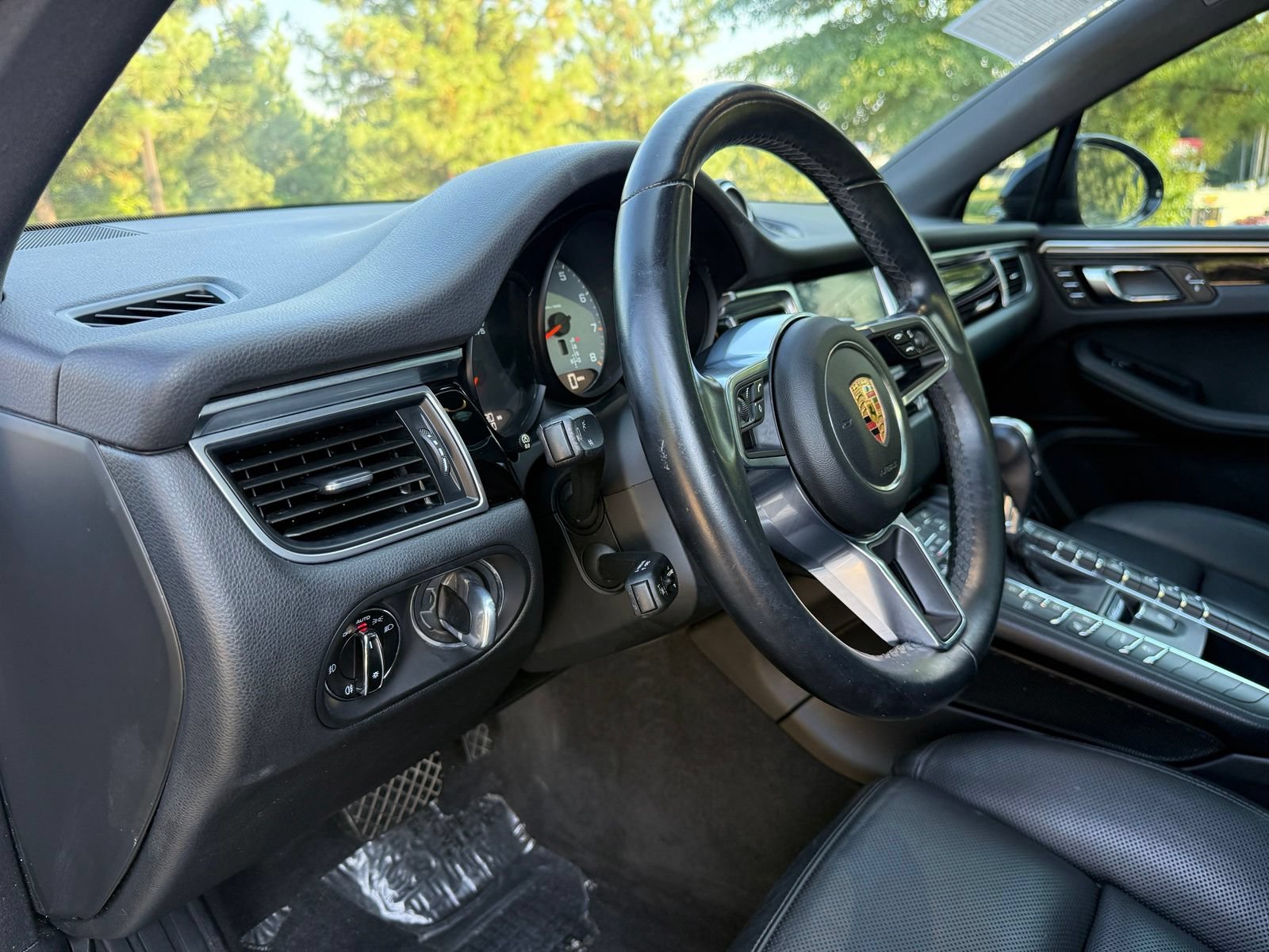 Used 2018 Porsche Macan S AWD/4WD image 22