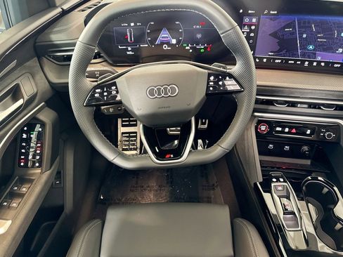 New 2025 Audi SQ5 Premium Plus image 19