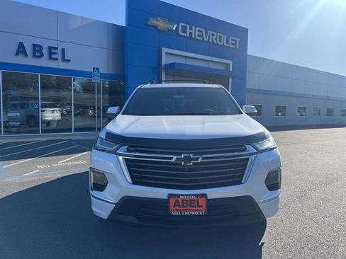 Used 2023 Chevrolet Traverse High Country AWD/4WD image 2