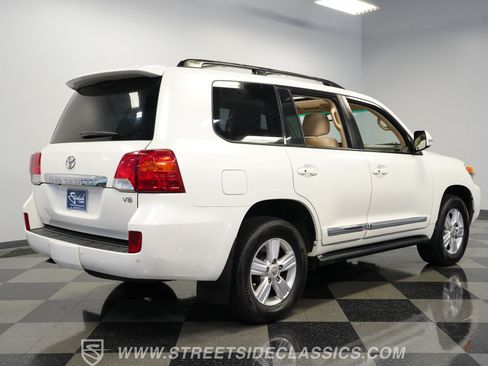 Used 2013 Toyota Land Cruiser AWD/4WD image 13