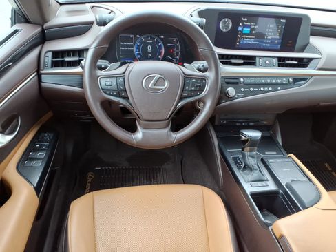 Certified 2021 Lexus ES 350 w/ Accessory Package 2 image 9