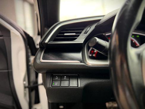 Used 2020 Honda Civic Sport image 8