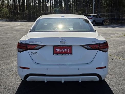 Certified 2022 Nissan Sentra SV image 10
