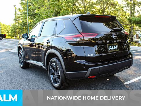 Used 2025 Nissan Rogue SV FWD image 5
