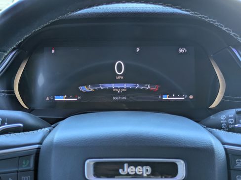 Used 2021 Jeep Grand Cherokee L Limited image 21