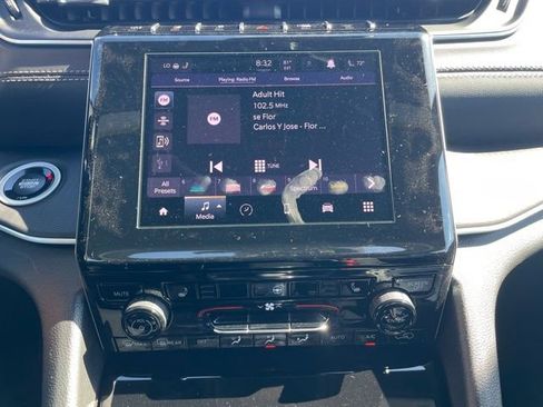 New 2025 Jeep Grand Cherokee Laredo X w/ Luxury Tech Group I image 17