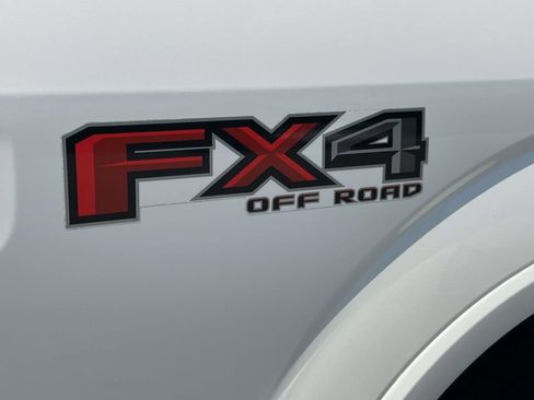 Used 2015 Ford F150 Platinum w/ Equipment Group 701A Luxury AWD/4WD image 13