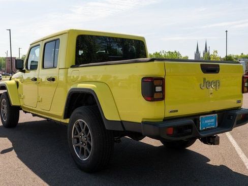 Used 2023 Jeep Gladiator Overland w/ Popular Equipment Package AWD/4WD image 8