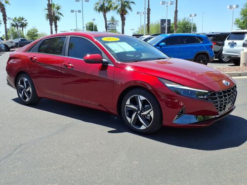 Certified 2023 Hyundai Elantra Limited w/ Cargo Package FWD image 7