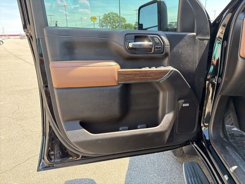 Used 2022 Chevrolet Silverado 3500 High Country AWD/4WD image 14
