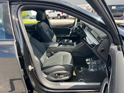 New 2026 Audi A8 L 3.0T AWD/4WD image 36