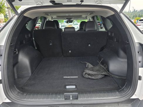 Used 2023 Hyundai Tucson SEL w/ Convenience Package AWD/4WD image 5