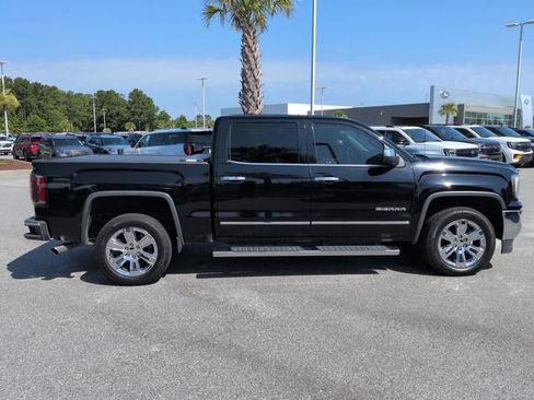Used 2018 GMC Sierra 1500 SLT AWD/4WD image 3
