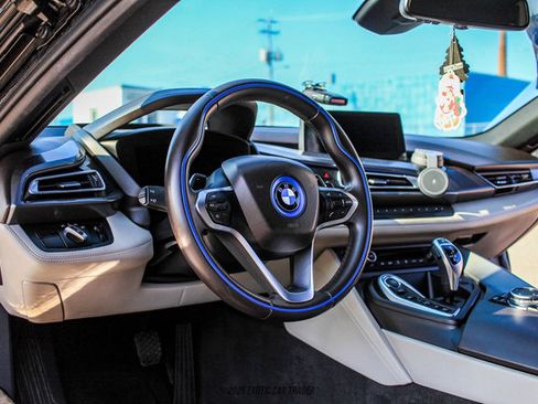 Used 2016 BMW i8 image 27