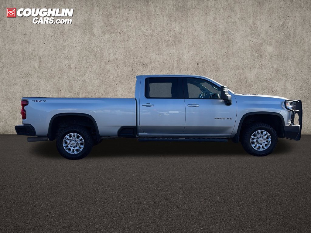 Used 2022 Chevrolet Silverado 3500 LT w/ Convenience Package AWD/4WD image 8