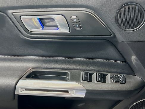 Used 2022 Ford Mustang Premium RWD image 13