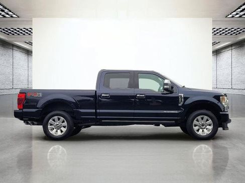 Certified 2022 Ford F250 Platinum w/ FX4 Off-Road Package AWD/4WD image 5