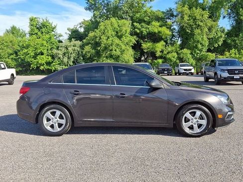 Used 2015 Chevrolet Cruze LT FWD image 7