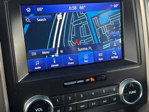 Used 2020 Ford Expedition XLT w/ Equipment Group 202A RWD image 7