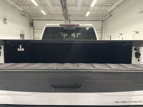 Used 2025 GMC Sierra 2500 Denali Ultimate image 15