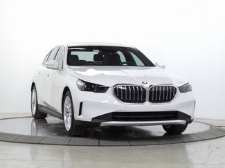 Certified 2025 BMW 530i xDrive video 1