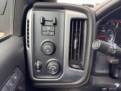 Used 2018 GMC Sierra 1500 SLT AWD/4WD image 26