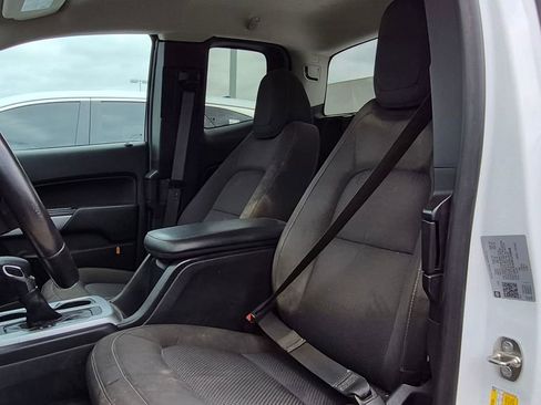 Used 2022 Chevrolet Colorado LT w/ Fleet Safety Package RWD image 9