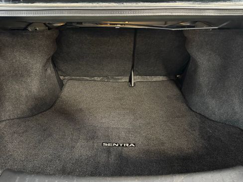 Used 2015 Nissan Sentra SV image 28